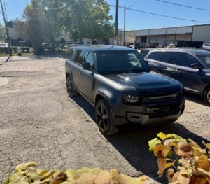 2025 Land Rover Defender Octa Black